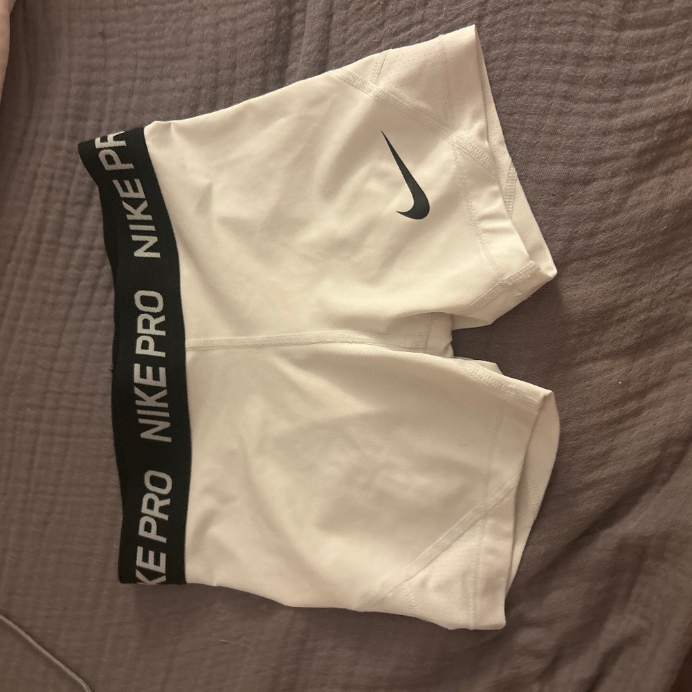 White nike pros!!
